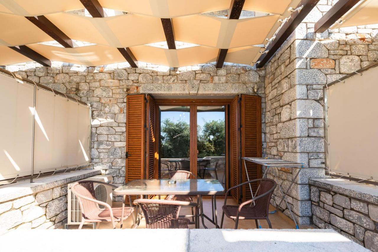 אגיוס ניקולאוס Mani Houses Selinitsa Art Koloveas מראה חיצוני תמונה